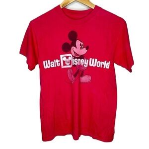 Walt Disney World Mickey Mouse Red Disneyland Resorts Hanes T-Shirt Size Small